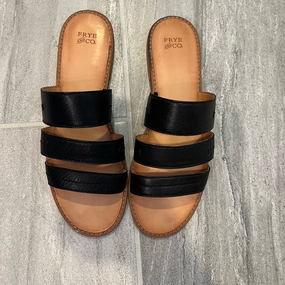 Frye & Co. slip on sandals